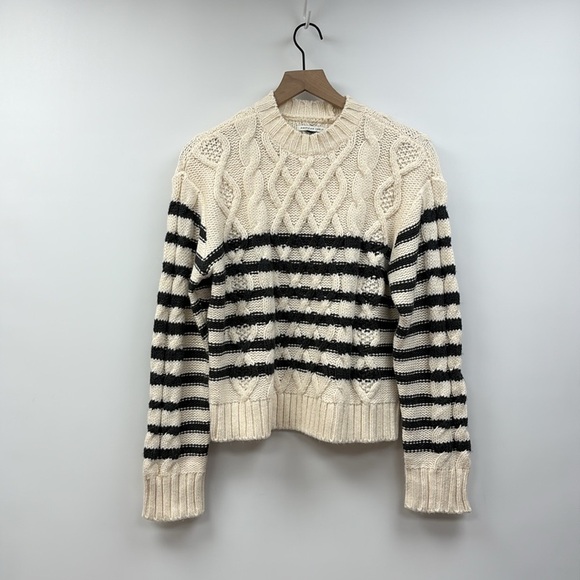 NWOT American Eagle Striped Cable Knit Crewneck Pullover Sweater Cream Navy XS - Picture 1 of 7